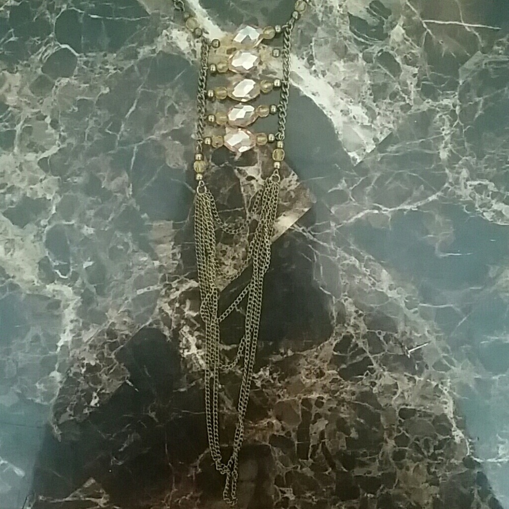 Costume jewelry necklace